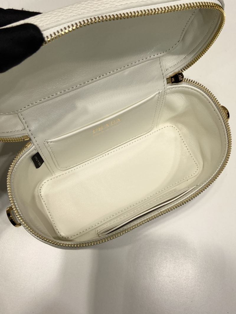 Pra*a box bags